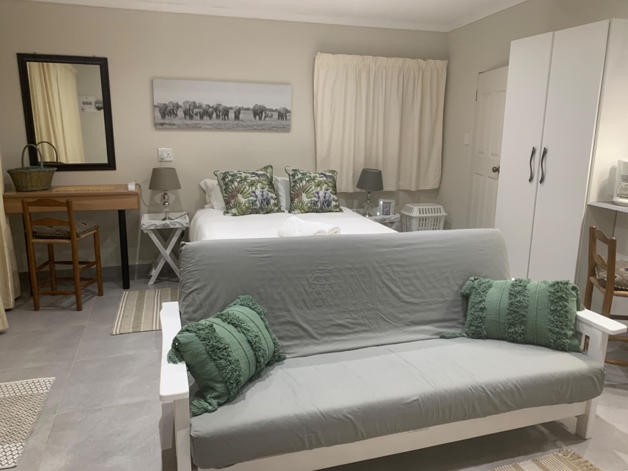 5 Bedroom Property for Sale in Fraaiuitsig Western Cape